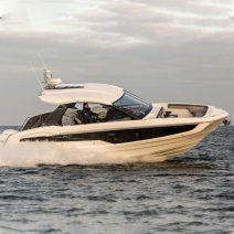 Яхта 325 GTO Galeon