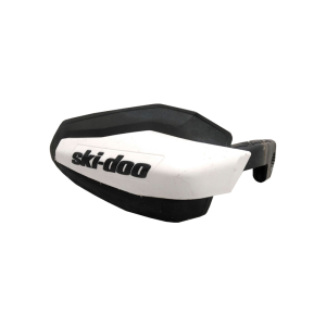 Щиток ветрозащитный правый