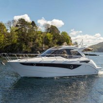 Яхта 305 HTS Galeon