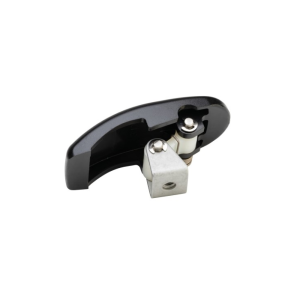 Замок капота