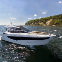 Яхта 365 HTS Galeon